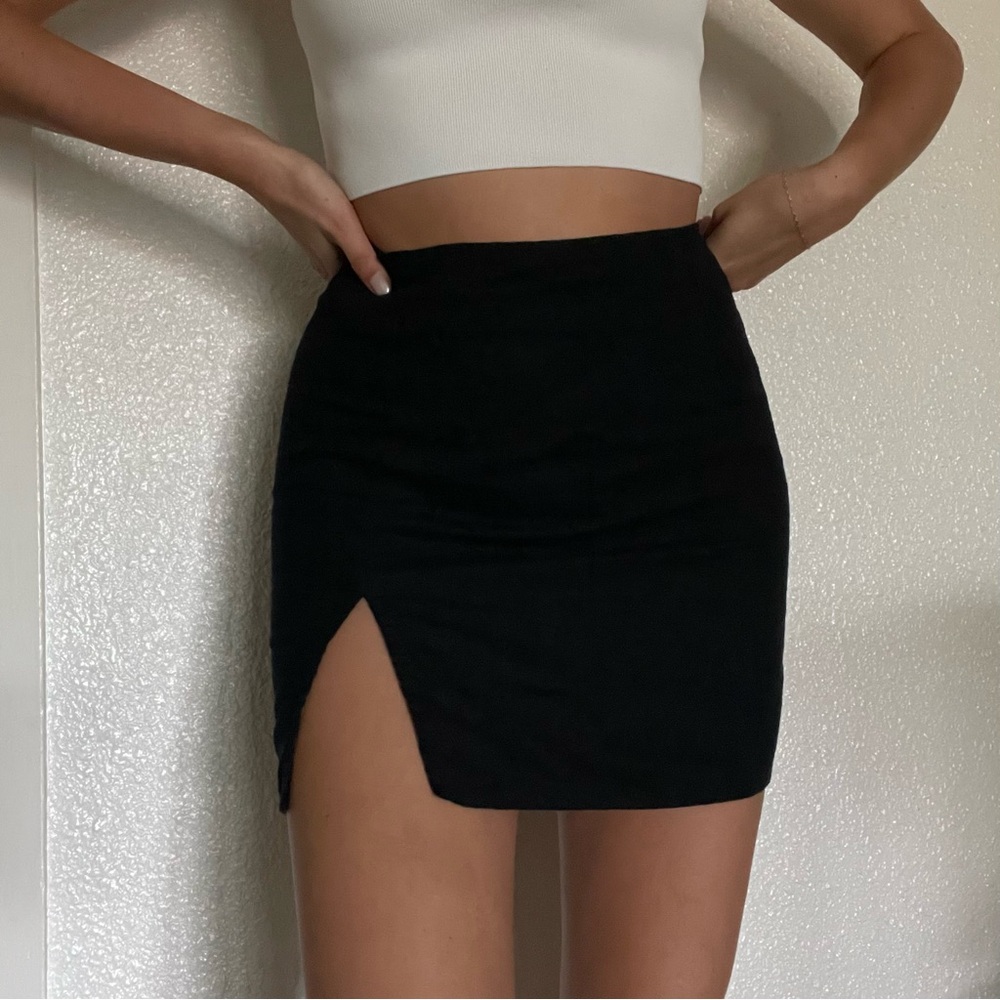 Motel Rocks Elegant Black Mini Skirt